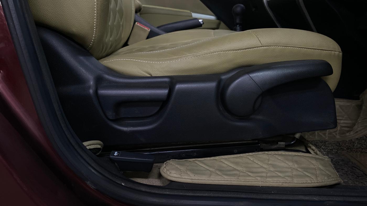 2016 Honda City 1.5L I-VTEC VX, Petrol, Manual, 89,852 km, Driver Side Adjustment Panel
