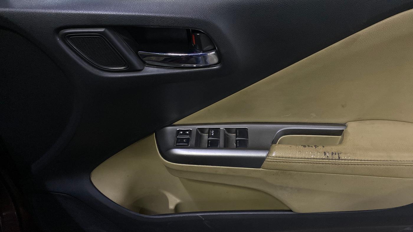 2016 Honda City 1.5L I-VTEC VX, Petrol, Manual, 89,852 km, Driver Side Door Panels Control