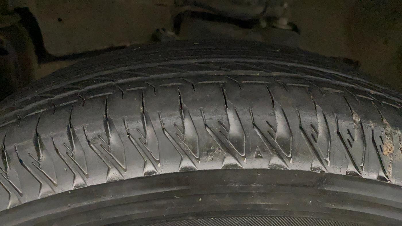 2023 Maruti JIMNY ZETA ALL GRIP PRO , Petrol, Manual, 39,905 km, Left Front Tyre Tread