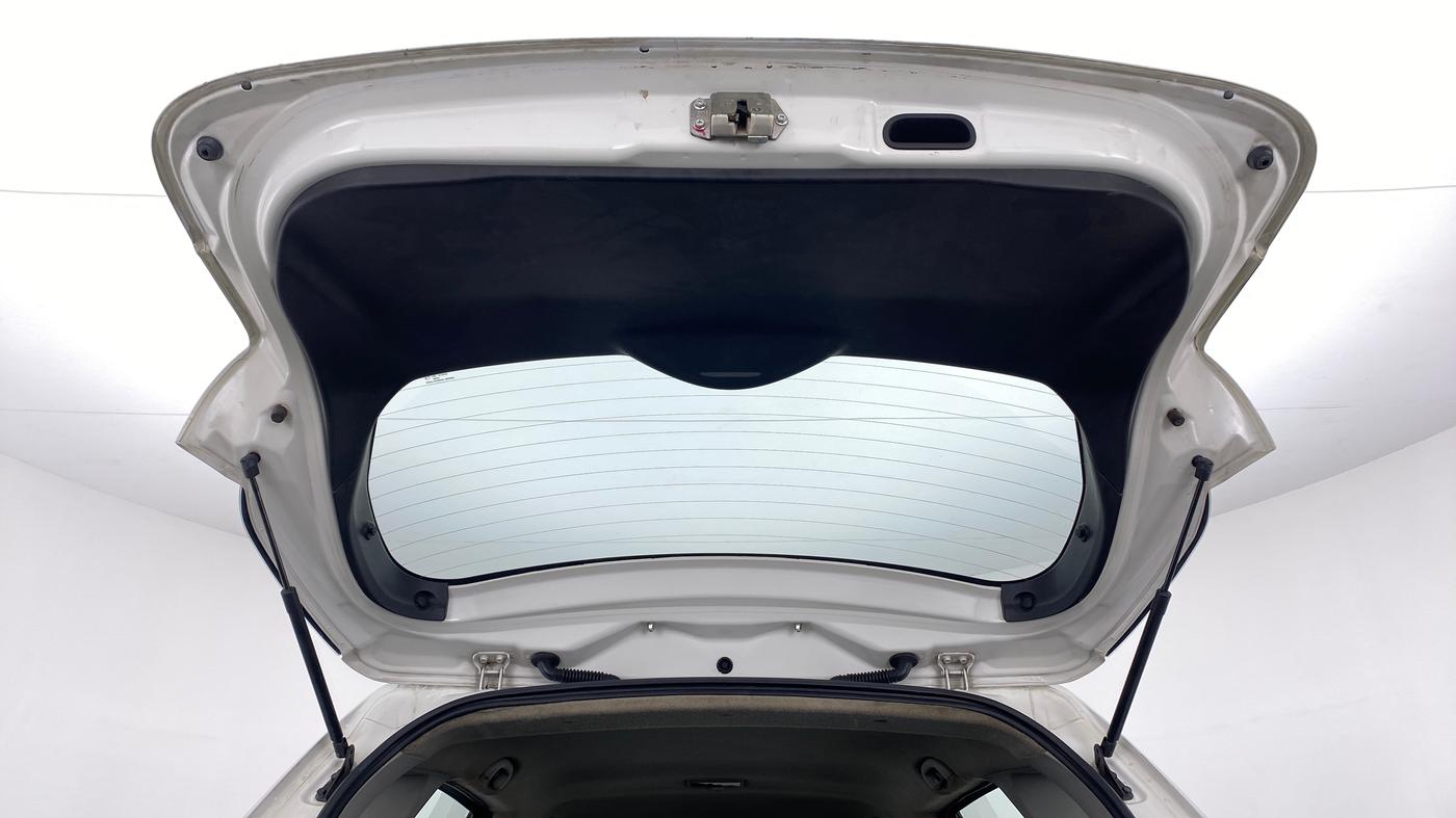 2015 Maruti S Cross ZETA 1.3, Diesel, Manual, 74,698 km, Boot Door Open