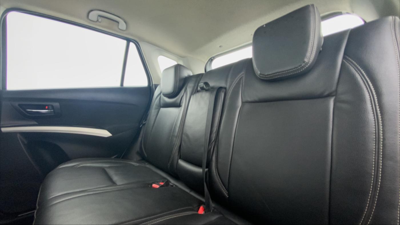 2015 Maruti S Cross ZETA 1.3, Diesel, Manual, 74,698 km, Right Side Rear Door Cabin