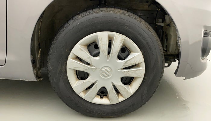 2012 Maruti Swift Dzire VXI, Petrol, Manual, 62,120 km, Right Front Wheel