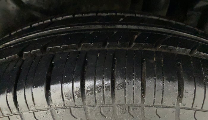 2012 Maruti Swift Dzire VXI, Petrol, Manual, 62,120 km, Left Rear Tyre Tread