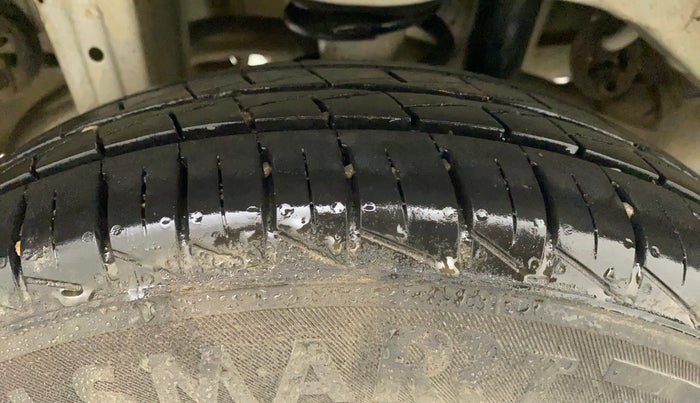 2023 Maruti Alto LXI OPT CNG, CNG, Manual, 9,840 km, Right Rear Tyre Tread