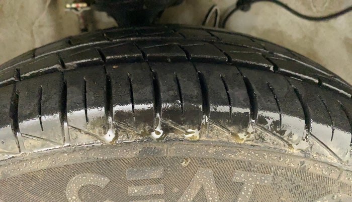 2023 Maruti Alto LXI OPT CNG, CNG, Manual, 9,840 km, Right Front Tyre Tread