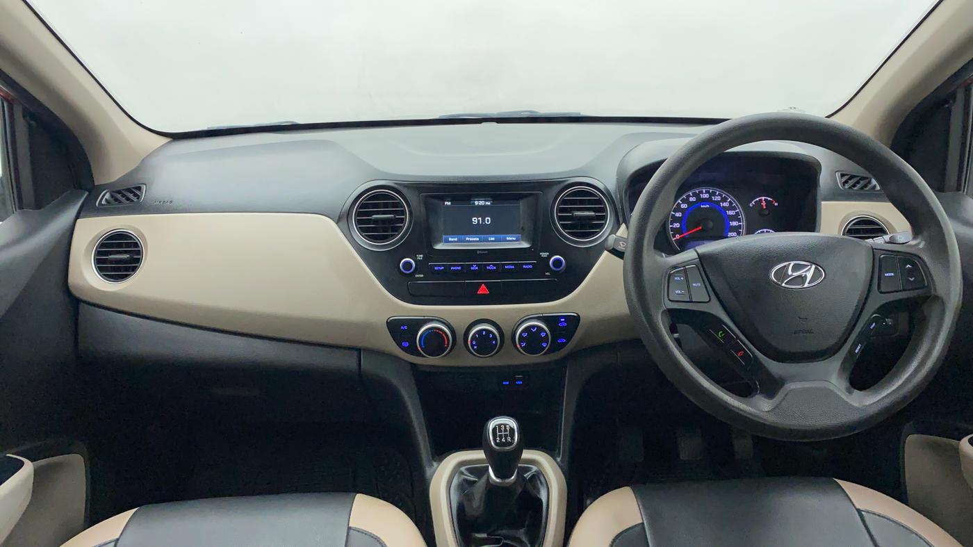 2017 Hyundai Grand i10 SPORTZ 1.2 KAPPA VTVT, Petrol, Manual, 96,728 km, Dashboard
