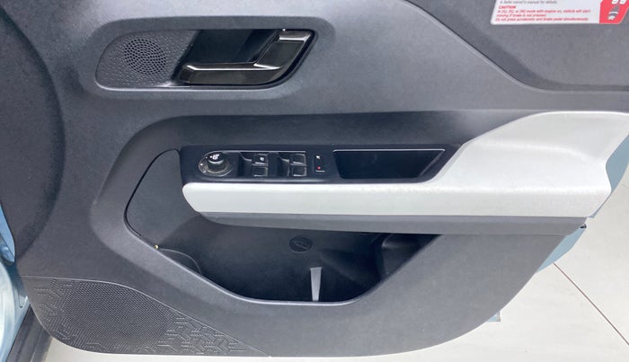 2021 Tata PUNCH ACCOMPLISHED AMT, Petrol, Automatic, 10,218 km, Driver Side Door Panels Control