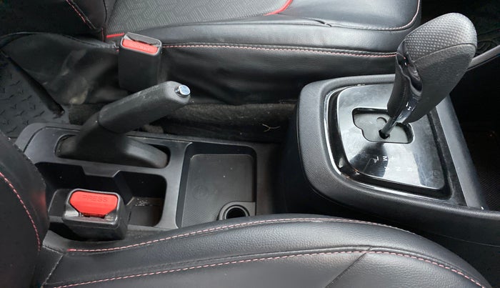 2021 Tata PUNCH ACCOMPLISHED AMT, Petrol, Automatic, 10,218 km, Gear Lever