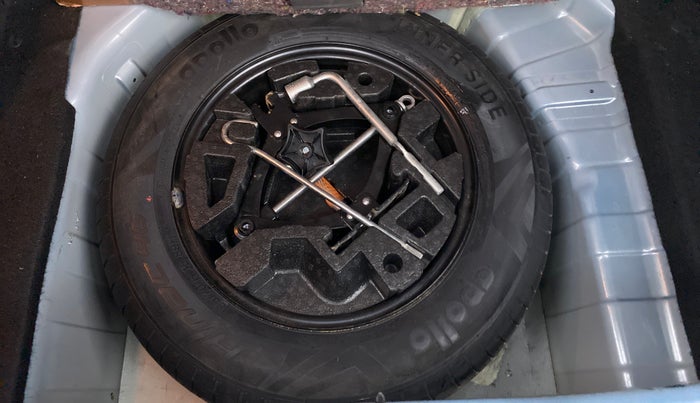 2021 Tata PUNCH ACCOMPLISHED AMT, Petrol, Automatic, 10,218 km, Spare Tyre