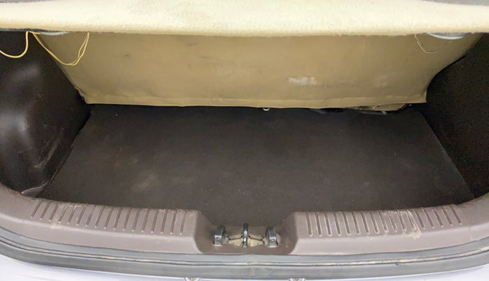 2010 Hyundai i10 MAGNA 1.2, Petrol, Manual, 47,586 km, Boot Inside