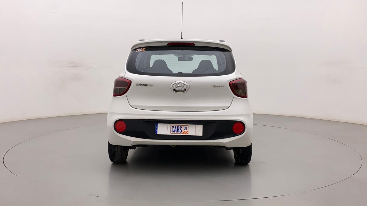 2018 Hyundai Grand i10 SPORTZ AT 1.2 KAPPA VTVT, Petrol, Automatic, 17,497 km, Back/Rear