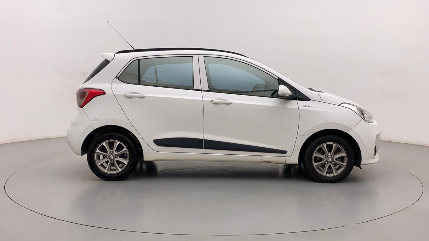 2018 Hyundai Grand i10 SPORTZ AT 1.2 KAPPA VTVT, Petrol, Automatic, 17,497 km, Right Side View