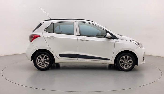 2018 Hyundai Grand i10 SPORTZ AT 1.2 KAPPA VTVT, Petrol, Automatic, 17,497 km, Right Side View