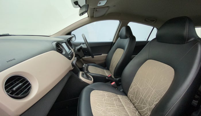 2018 Hyundai Grand i10 SPORTZ AT 1.2 KAPPA VTVT, Petrol, Automatic, 17,497 km, Right Side Front Door Cabin
