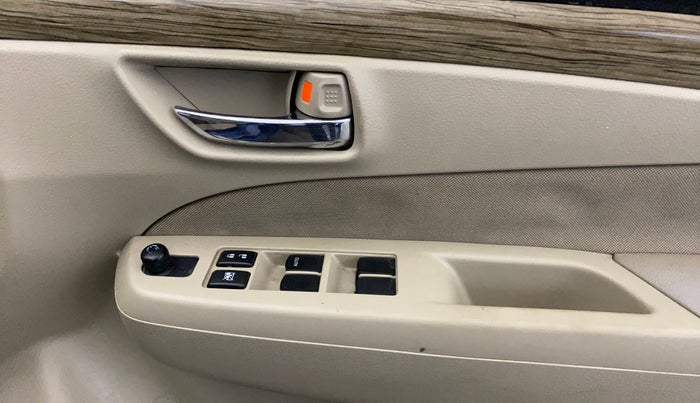 2018 Maruti Ciaz DELTA AT 1.5 SHVS PETROL, Petrol, Automatic, 70,570 km, Driver Side Door Panels Control