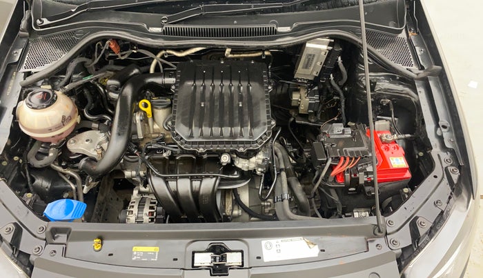 2018 Volkswagen Polo COMFORTLINE 1.0L MPI, Petrol, Manual, 1,26,359 km, Engine View