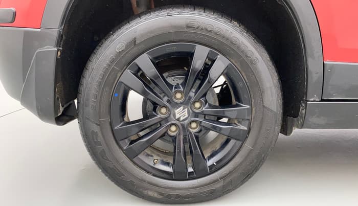 2019 Maruti Vitara Brezza ZDI PLUS AT DUAL TONE, Diesel, Automatic, 67,444 km, Right Rear Wheel