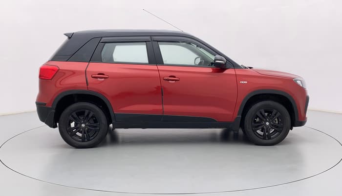 2019 Maruti Vitara Brezza ZDI PLUS AT DUAL TONE, Diesel, Automatic, 67,444 km, Right Side View