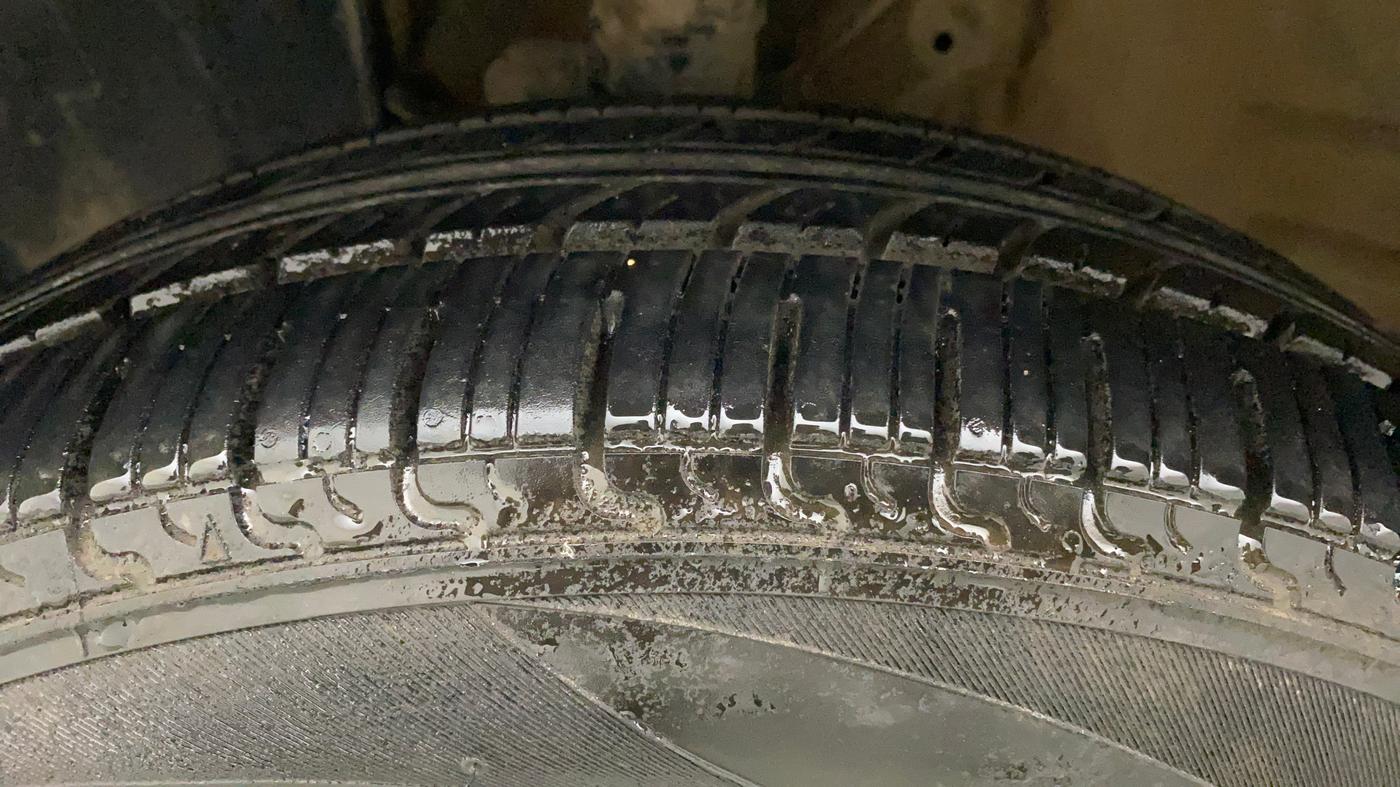 2022 Maruti New Wagon-R VXI CNG 1.0, CNG, Manual, 51,651 km, Left Front Tyre Tread