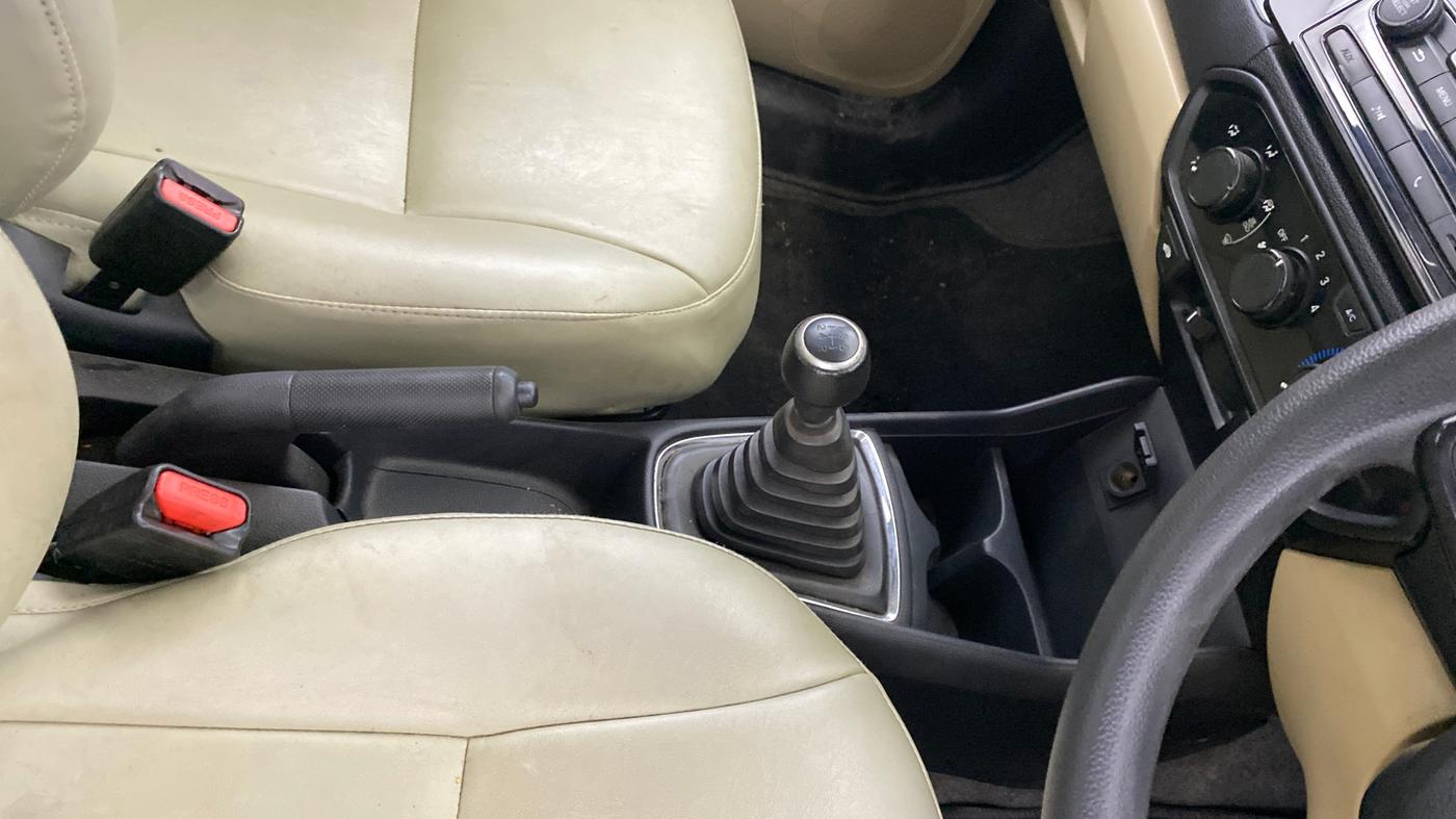 2019 Honda Amaze 1.2L I-VTEC S, Petrol, Manual, 28,144 km, Gear Lever
