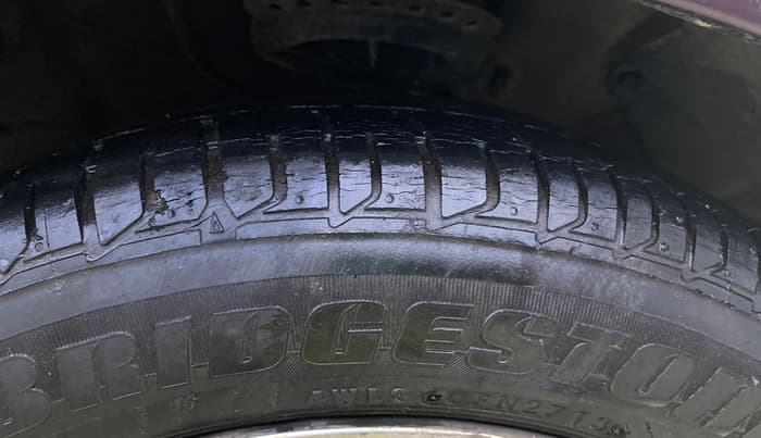 2013 Hyundai Verna FLUIDIC 1.6 CRDI SX OPT AT, Diesel, Automatic, 30,869 km, Right Front Tyre Tread