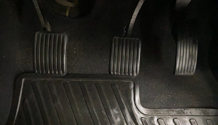 2019 Hyundai NEW SANTRO SPORTZ MT, Petrol, Manual, 36,774 km, Pedals