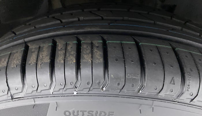2019 Tata NEXON XMA 1.2, Petrol, Automatic, 48,872 km, Right Front Tyre Tread