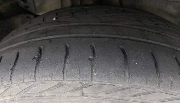 2019 Tata NEXON XMA 1.2, Petrol, Automatic, 48,872 km, Right Rear Tyre Tread
