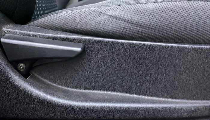 2019 Tata NEXON XMA 1.2, Petrol, Automatic, 48,872 km, Driver Side Adjustment Panel