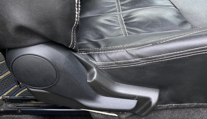 2019 Maruti Baleno DELTA PETROL 1.2, Petrol, Manual, 17,136 km, Driver Side Adjustment Panel