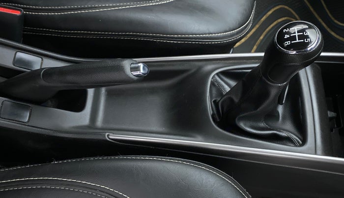 2019 Maruti Baleno DELTA PETROL 1.2, Petrol, Manual, 17,136 km, Gear Lever