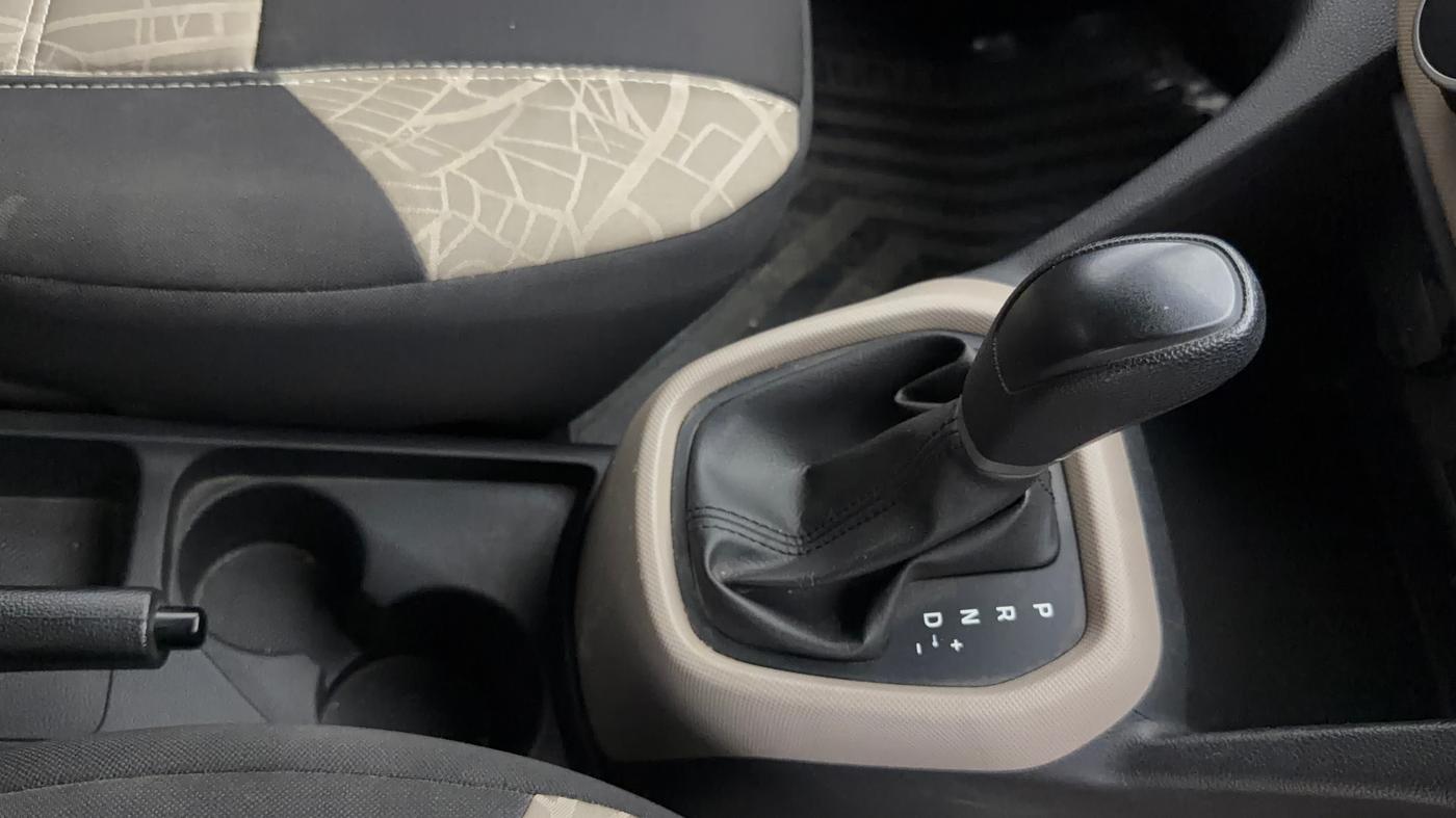 2018 Hyundai Grand i10 MAGNA AT 1.2 KAPPA VTVT, Petrol, Automatic, 47,108 km, Gear Lever