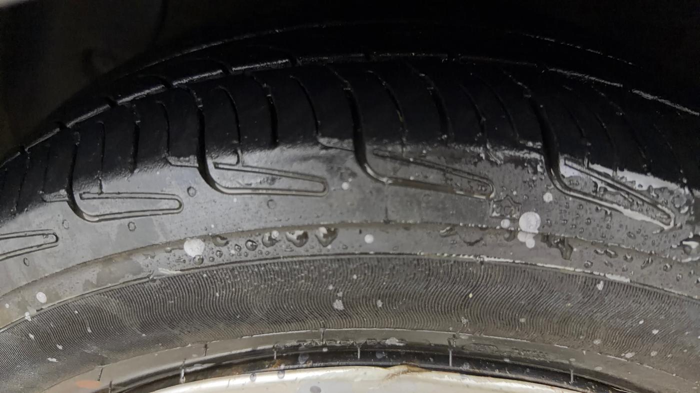 2018 Hyundai Grand i10 MAGNA AT 1.2 KAPPA VTVT, Petrol, Automatic, 47,108 km, Left Front Tyre Tread