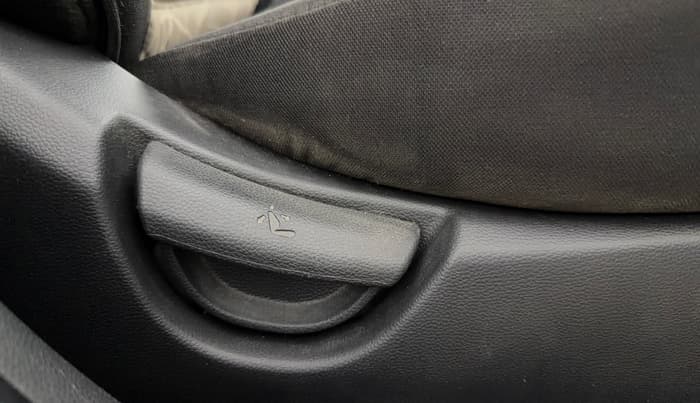 2018 Hyundai Grand i10 MAGNA AT 1.2 KAPPA VTVT, Petrol, Automatic, 47,228 km, Driver Side Adjustment Panel