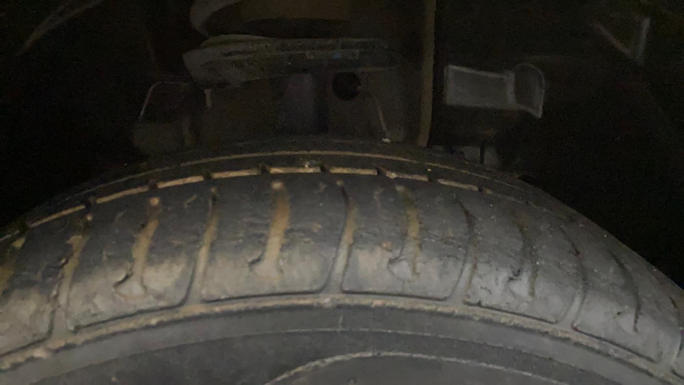 2018 Tata Tiago XT PETROL, Petrol, Manual, 44,508 km, Right Front Tyre Tread