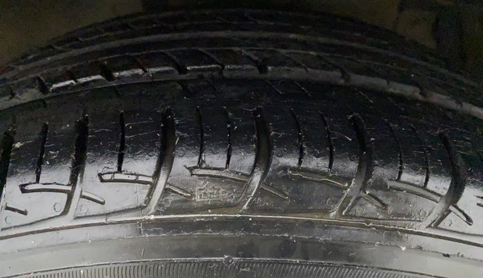2018 Maruti Ciaz ZETA 1.4 VVT AMT, Petrol, Automatic, 27,048 km, Left Rear Tyre Tread