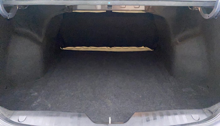 2018 Maruti Ciaz ZETA 1.4 VVT AMT, Petrol, Automatic, 27,048 km, Boot Inside
