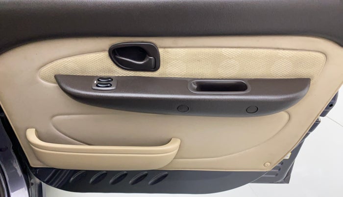 2014 Hyundai Santro Xing GL PLUS, Petrol, Manual, 11,824 km, Driver Side Door Panels Control