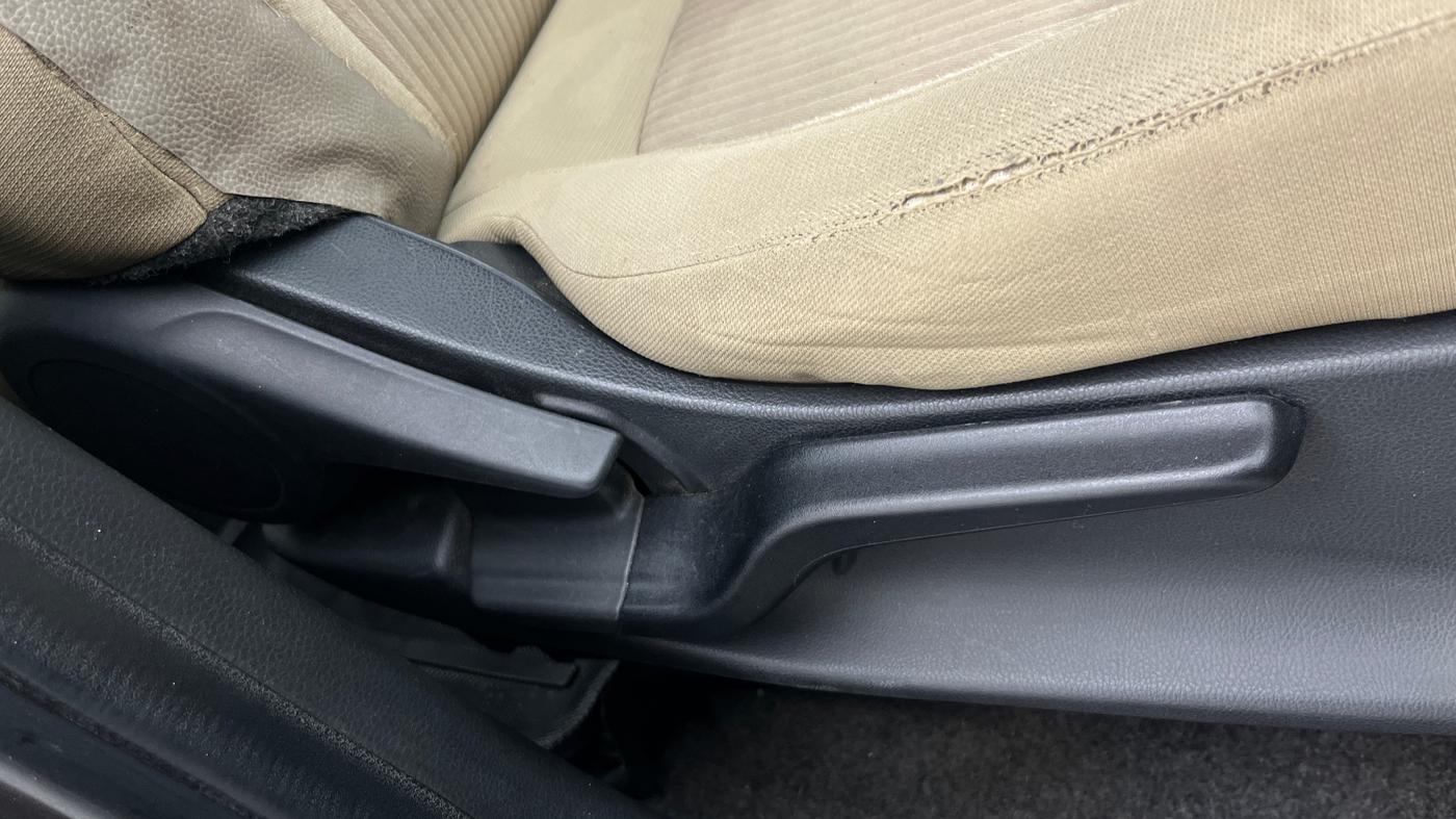 2019 Honda Amaze 1.2L I-VTEC S, Petrol, Manual, 90,306 km, Driver Side Adjustment Panel
