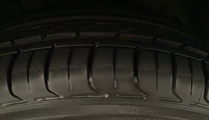 2020 Tata Tiago XT PETROL, Petrol, Manual, 42,969 km, Right Front Tyre Tread