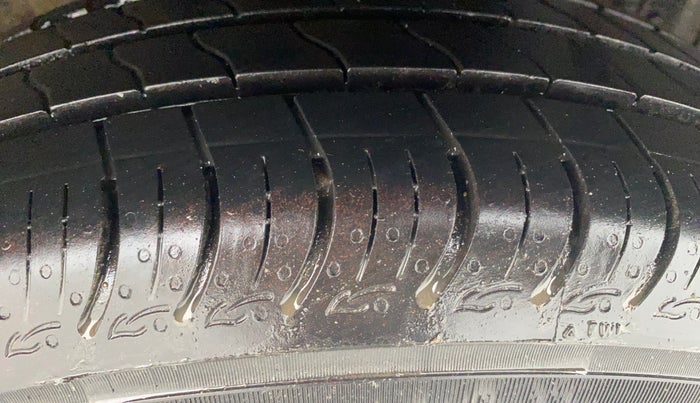 2015 Hyundai Grand i10 ASTA AT 1.2 KAPPA VTVT, Petrol, Automatic, 36,340 km, Left Rear Tyre Tread