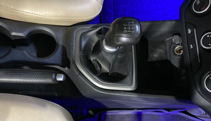 2017 Hyundai Creta E PLUS 1.6 PETROL, Petrol, Manual, 64,996 km, Gear Lever