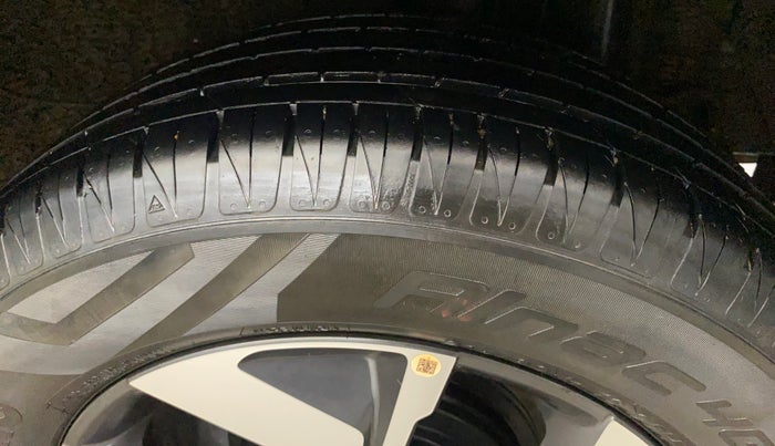 2021 KIA SONET GTX PLUS 1.0 IMT, Petrol, Manual, 27,561 km, Left Rear Tyre Tread