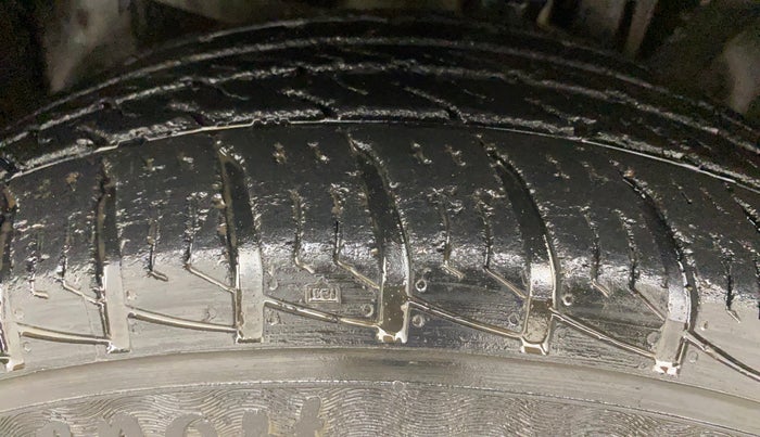 2018 Jeep Compass SPORT 2.0 DIESEL, Diesel, Manual, 39,138 km, Left Front Tyre Tread