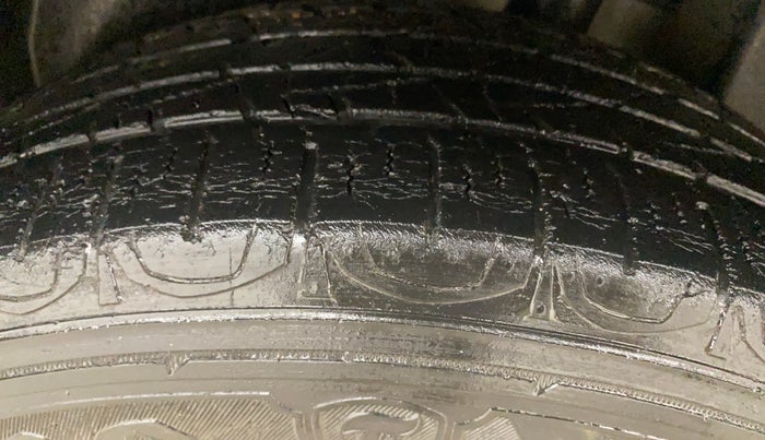 2018 Jeep Compass SPORT 2.0 DIESEL, Diesel, Manual, 39,138 km, Left Rear Tyre Tread