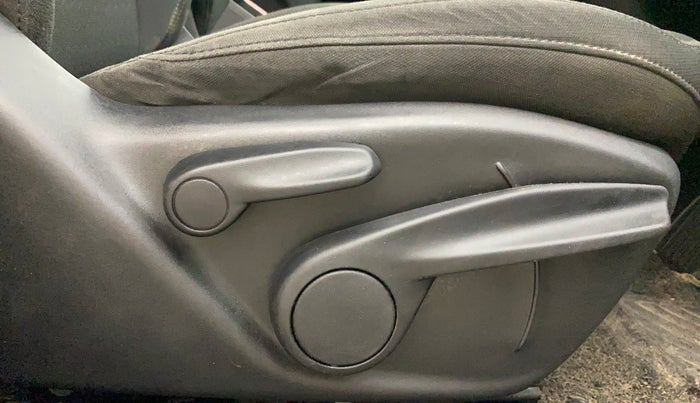 2018 Jeep Compass SPORT 2.0 DIESEL, Diesel, Manual, 39,138 km, Driver Side Adjustment Panel