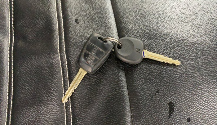 2017 Hyundai Grand i10 SPORTZ 1.2 KAPPA VTVT, Petrol, Manual, 59,232 km, Key Close Up