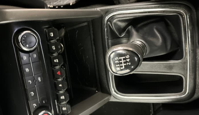 2023 Mahindra Thar LX D HT 2WD MT, Diesel, Manual, 53,298 km, Gear Lever