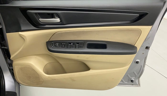 2019 Honda Amaze 1.2L I-VTEC S, Petrol, Manual, 35,163 km, Driver Side Door Panels Control