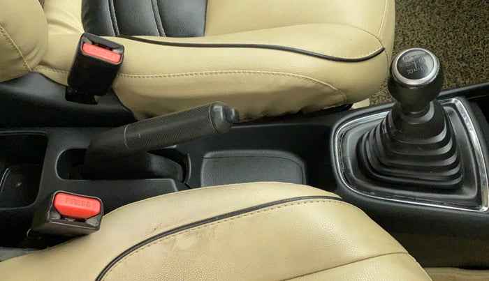2019 Honda Amaze 1.2L I-VTEC S, Petrol, Manual, 35,163 km, Gear Lever